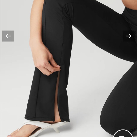 High-Waist 7/8 Zip It Flare Legging - Picture 4 of 8